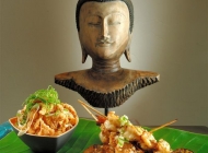 印第安风格美食和木雕的佛菩萨头像